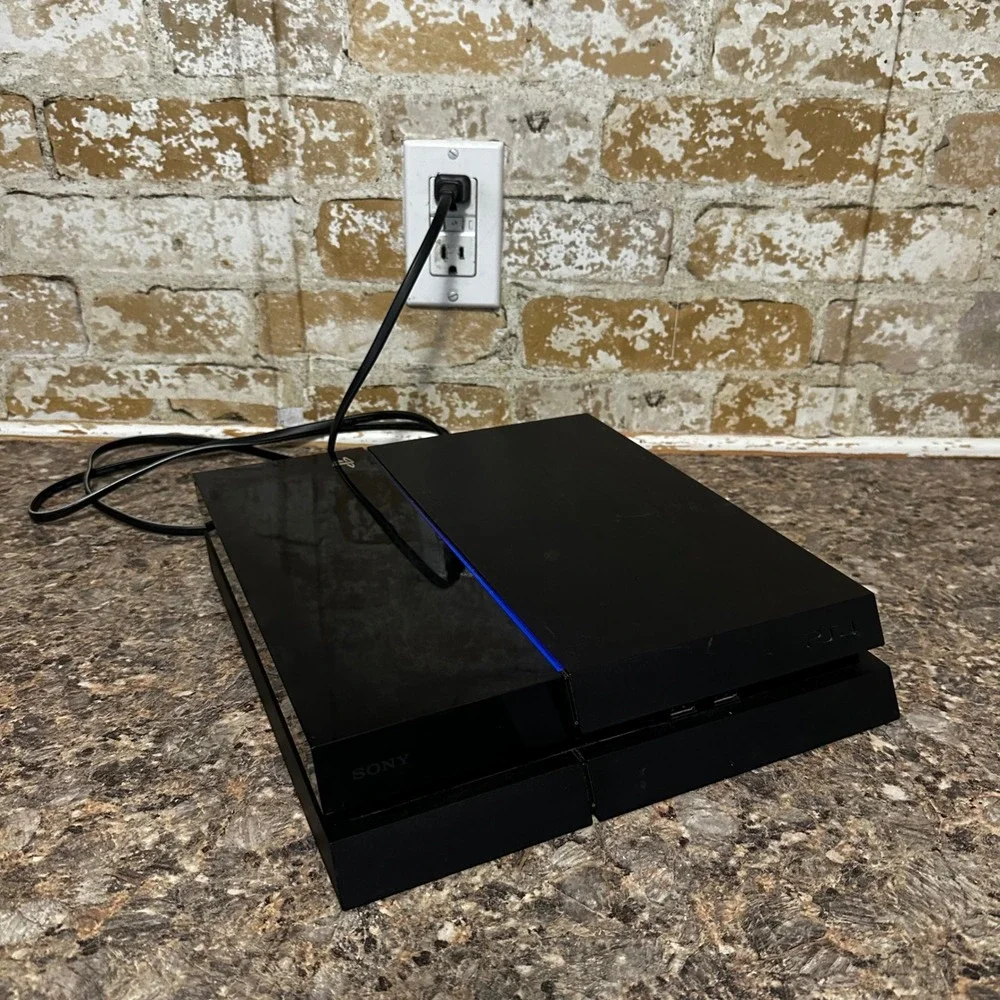 Sony PlayStation 4 Console CUH-1115A 500GB Jet Black Good Condition Gaming